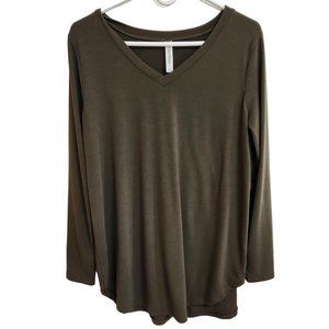 Zenana Premium Dark Green V-Neck Long Sleeved Tee Size L